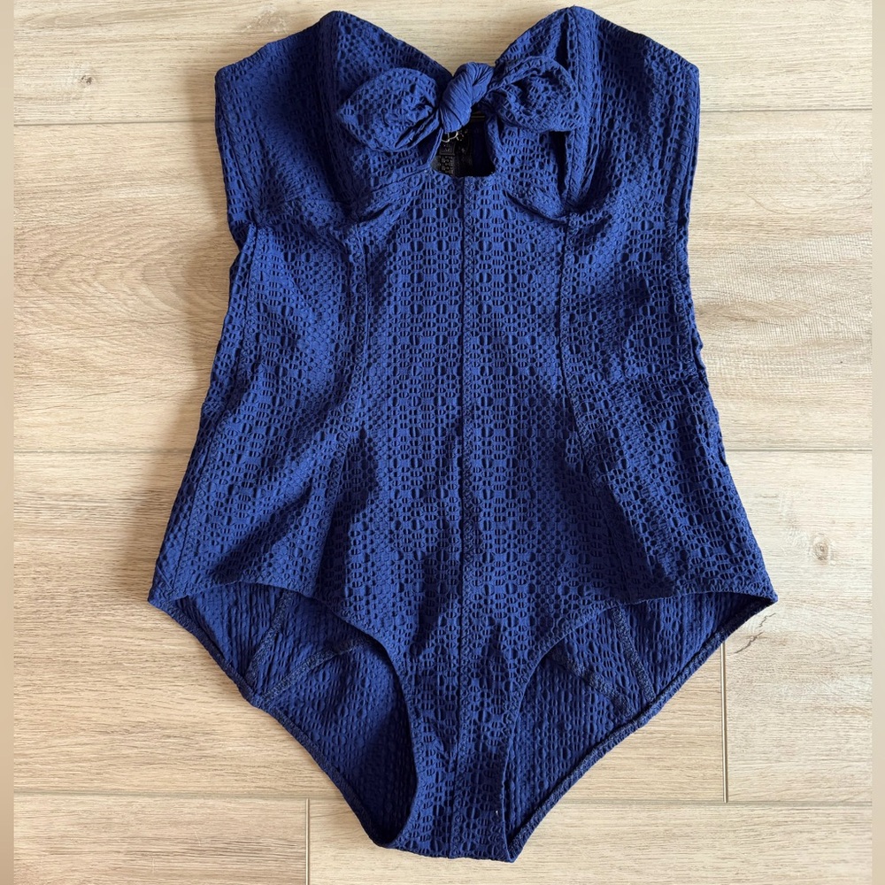 Lisa Marie Fernandez swimsuit